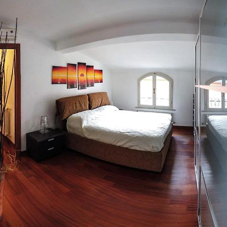 Stupenda Mansarda Centralissima, Finiture Di Lusso 卡拉拉 外观 照片