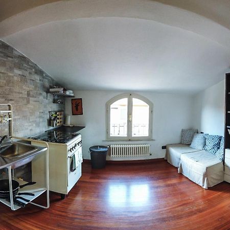 Stupenda Mansarda Centralissima, Finiture Di Lusso 卡拉拉 外观 照片