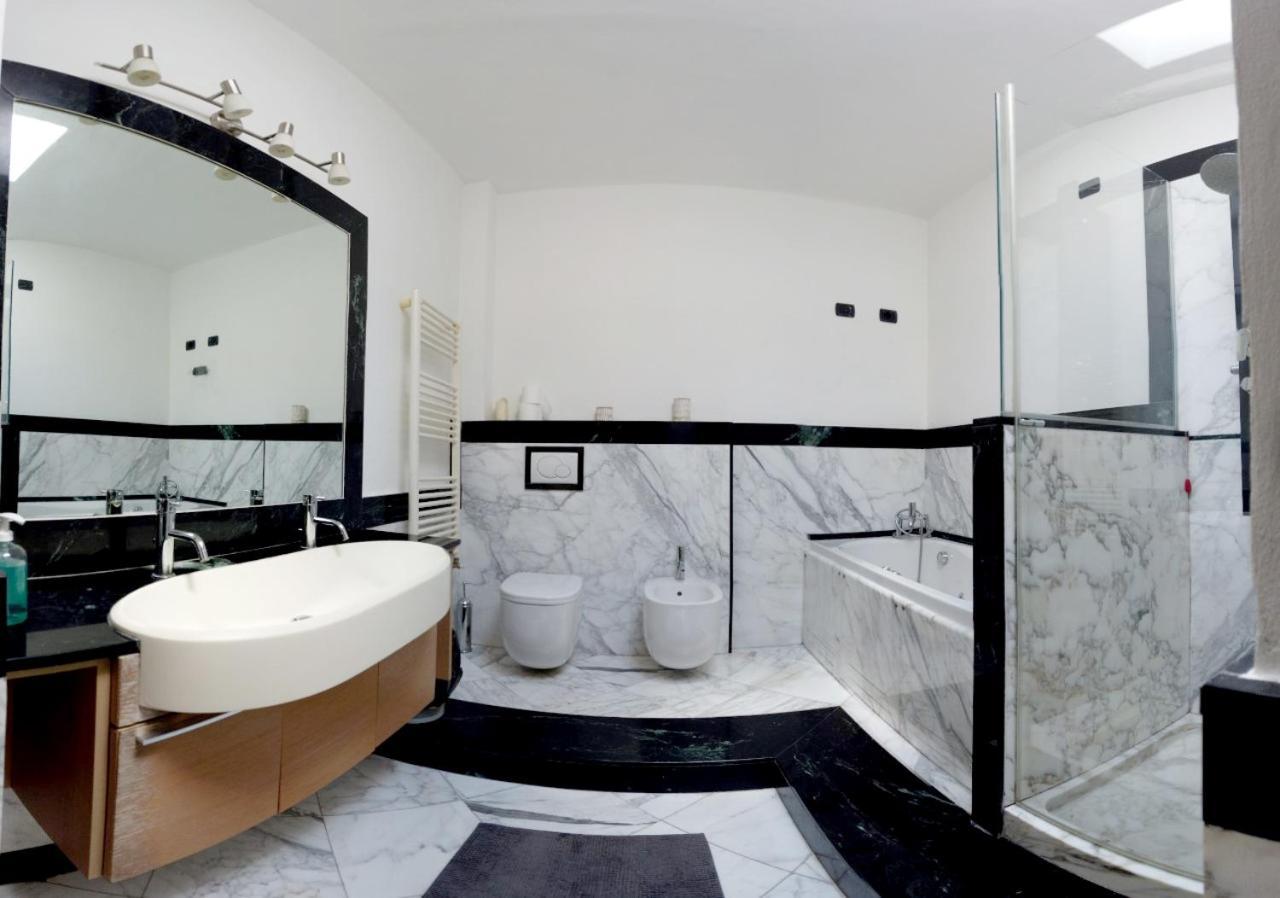 Stupenda Mansarda Centralissima, Finiture Di Lusso 卡拉拉 外观 照片